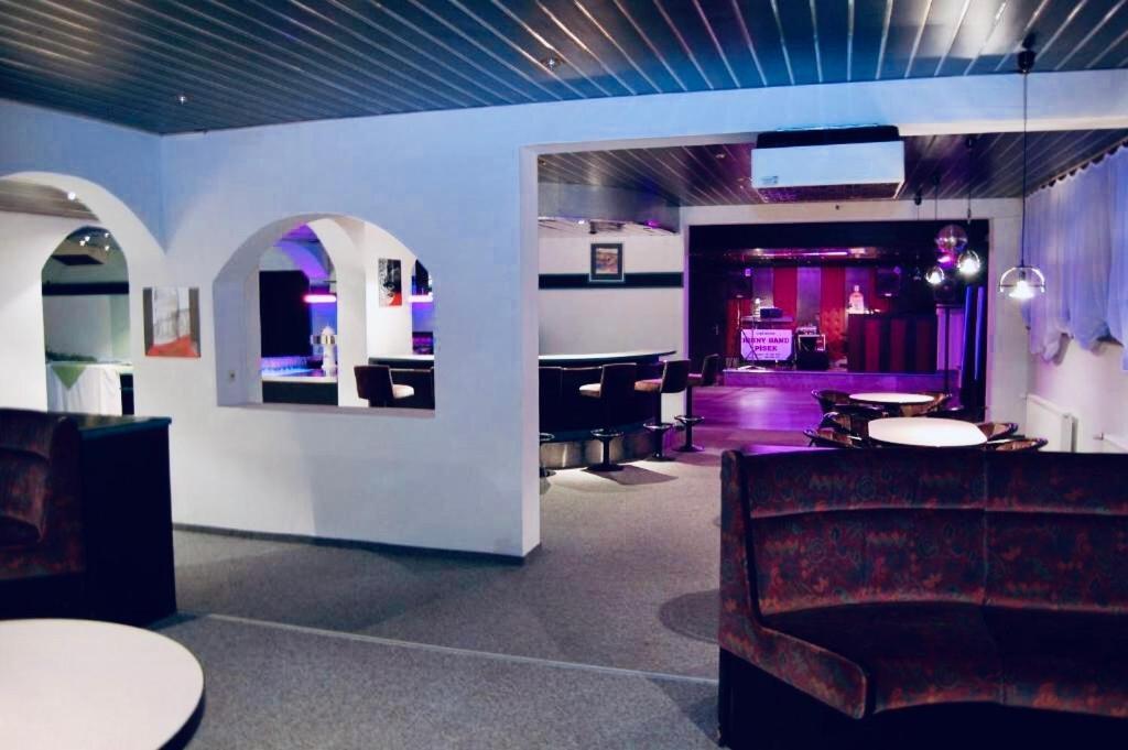 Interhotel America Pisek  Luaran gambar