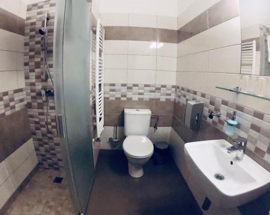 Interhotel America Pisek  Luaran gambar