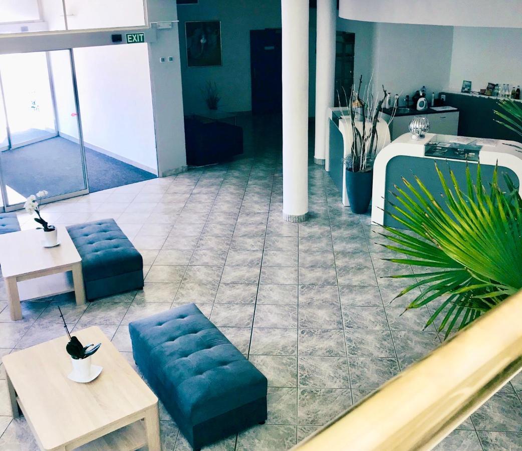 Interhotel America Pisek  Luaran gambar